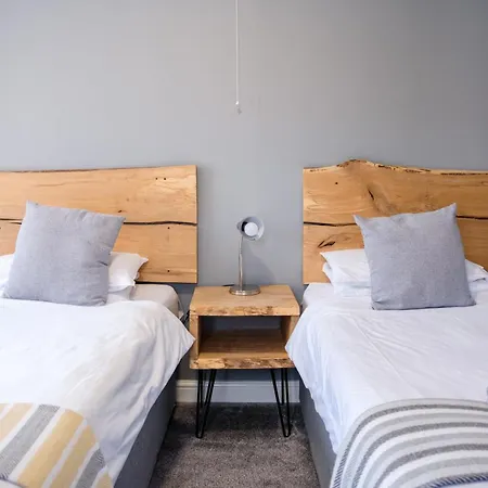 Mullions 51 B&B-2